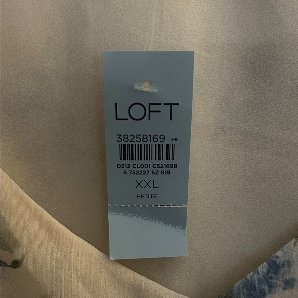 LOFT Floral Ruffle Cream Top - Picture 4 of 4